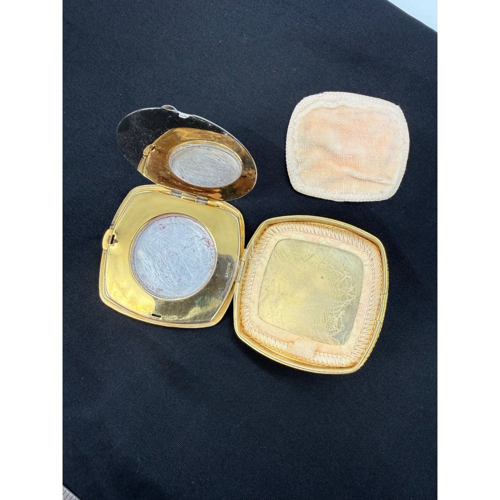 Vintage La Mode‎ Guilloche Enamel Floral Powder Compact Dual Mirror Rouge Case